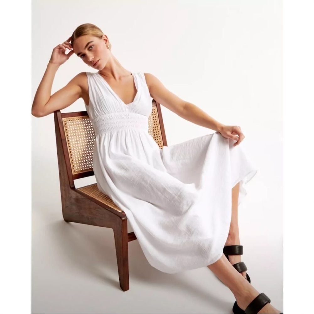 New Abercrombie & Fitch Crinkle Textured Smocked Waist Maxi Dress Size Small​​​​